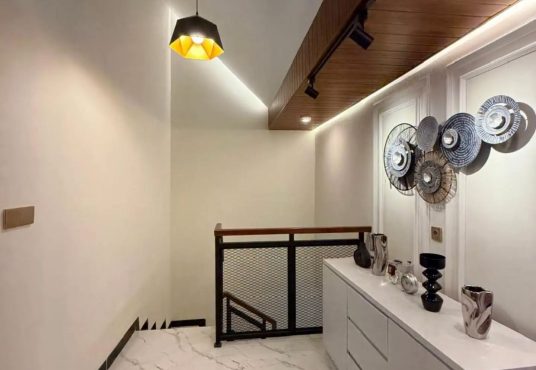 Rumah Cantik Scandinavian Modern 3 Unit Full Furnished Dekat Sd Model
