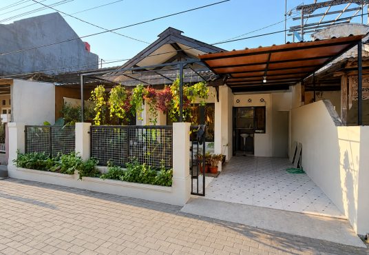 Rumah Cantik Harga Bersahabat di Perumahan Sewon