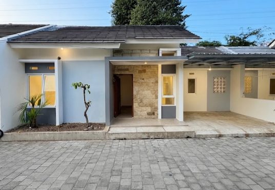 Rumah Cantik dalam Perumahan Jl. Imogiri Timur dekat Kampus UAD