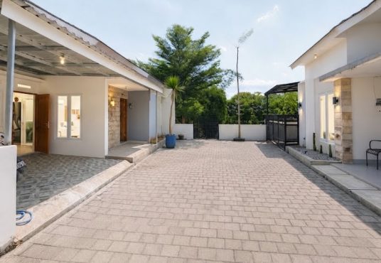 Rumah Cantik Minimalis Modern di Perumahan One Gate Selatan Giwangan