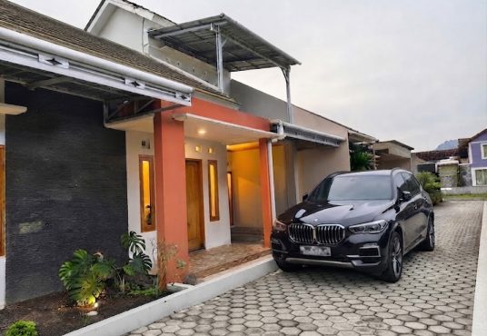Rumah 2 Lantai Siap Huni Jalan Wonosari View Pegunungan Bukit Bintang