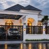 Rumah Mewah American Classic Konsep Villa Dengan Private Pool Furnished Utara Jogja Bay