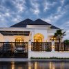 Rumah Mewah American Classic Konsep Villa Dengan Private Pool Furnished Utara Jogja Bay