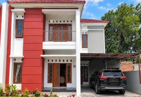RUMAH 2 LANTAI FULL FURNISHED DI JALAN KALIURANG KM 12 – DEKAT KAMPUS UII YOGYAKARTA