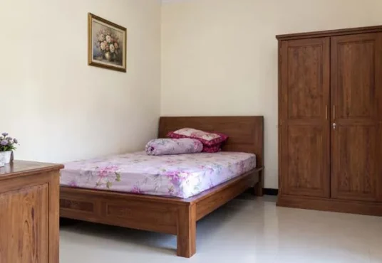 RUMAH 2 LANTAI FULL FURNISHED DI JALAN KALIURANG KM 12 – DEKAT KAMPUS UII YOGYAKARTA
