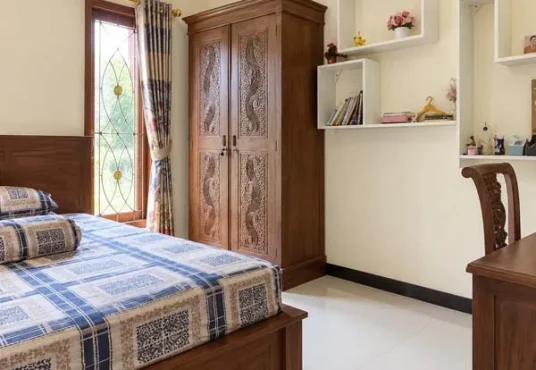 RUMAH 2 LANTAI FULL FURNISHED DI JALAN KALIURANG KM 12 – DEKAT KAMPUS UII YOGYAKARTA