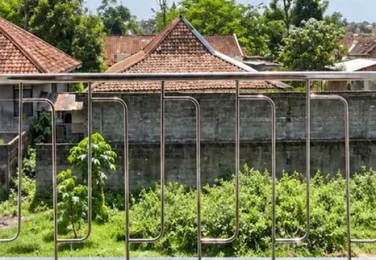 RUMAH 2 LANTAI FULL FURNISHED DI JALAN KALIURANG KM 12 – DEKAT KAMPUS UII YOGYAKARTA