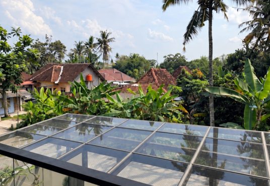Rumah 2 lantai Full Furnished di Jalan Kaliurang KM 10 dekat UII dan UGM