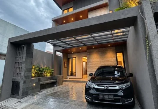 Rumah Modern Kontemporer 2 Lantai + Kolam Renang Lingkungan Premium dekat Hotel Hyatt