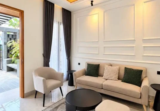 Rumah Modern Kontemporer 2 Lantai + Kolam Renang Lingkungan Premium dekat Hotel Hyatt