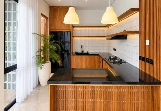 Rumah Modern Kontemporer 2 Lantai + Kolam Renang Lingkungan Premium dekat Hotel Hyatt