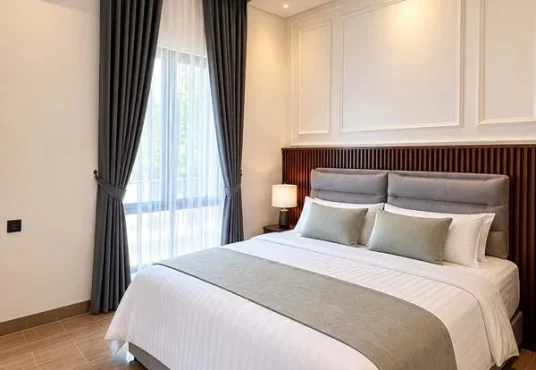 Rumah Modern Kontemporer 2 Lantai + Kolam Renang Lingkungan Premium dekat Hotel Hyatt