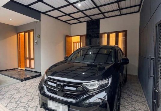 Rumah Desain Mewah Limasan Lingkungan Perumahan Jakal km 13