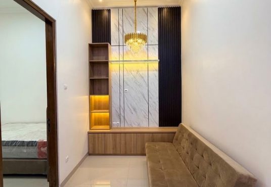 Rumah Desain Mewah Limasan Lingkungan Perumahan Jakal km 13