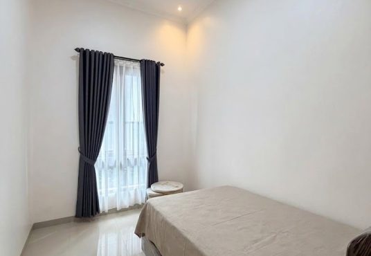 Rumah Desain Mewah Limasan Lingkungan Perumahan Jakal km 13