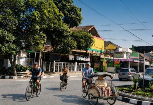Dijual RUKO lokasi Hooks di Jalan Suryodiningratan dekat Alun alun Selatan