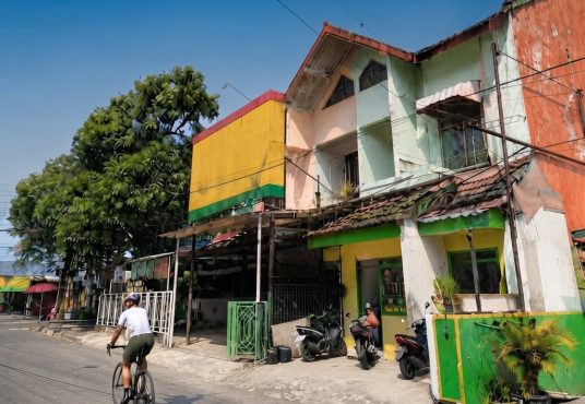 Dijual RUKO lokasi Hooks di Jalan Suryodiningratan dekat Alun alun Selatan