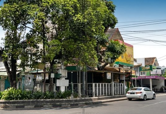 Dijual RUKO lokasi Hooks di Jalan Suryodiningratan dekat Alun alun Selatan