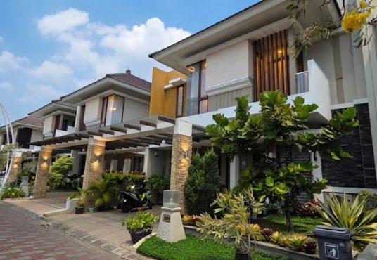 Rumah Mewah 2 Lantai Full Furnished di Vasana Residence