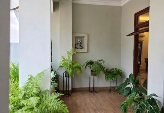 Rumah Mewah 2 Lantai Full Furnished di Vasana Residence