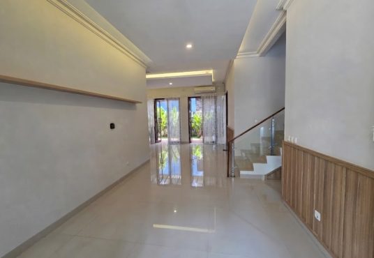 Rumah Mewah 2 Lantai Full Furnished di Vasana Residence