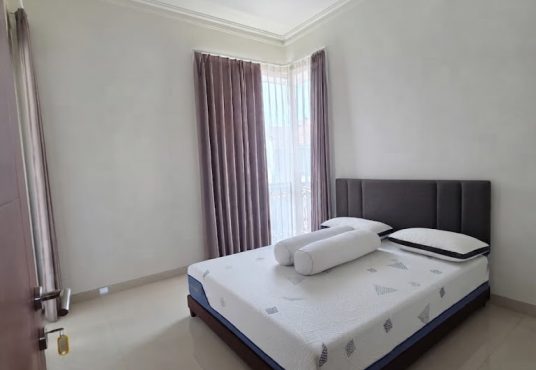Rumah Mewah 2 Lantai Full Furnished di Vasana Residence