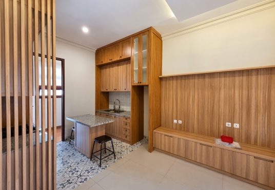 Rumah Mewah 2 Lantai Full Furnished di Vasana Residence