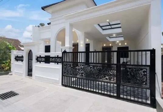 Rumah Mewah American Classic Modern Di Purwomartani Kalasan Sleman Dekat Exit Toll Purwomartani