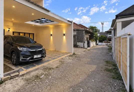 Rumah Baru Classic 2 Lantai Modern Widodomartani Ngemplak Sleman