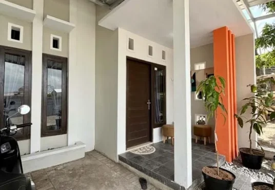 MURAH BANGET! Rumah Cantik Minimalis Furnished di Tamanan Banguntapan dekat Giwangan.