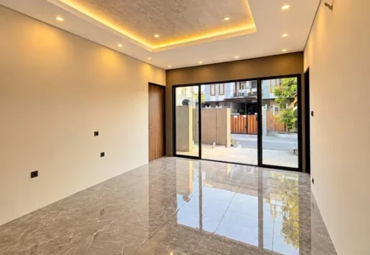 Rumah Mewah Modern 2 lantai dengan private pool di Banyuraden Gamping Sleman