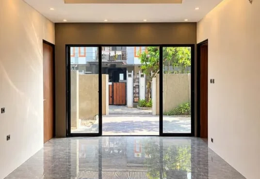 Rumah Mewah Modern 2 lantai dengan private pool di Banyuraden Gamping Sleman