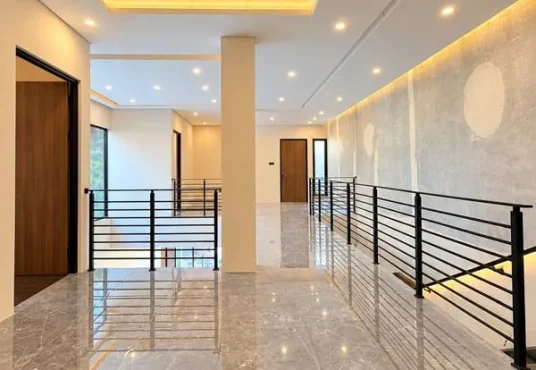 Rumah Mewah Modern 2 lantai dengan private pool di Banyuraden Gamping Sleman