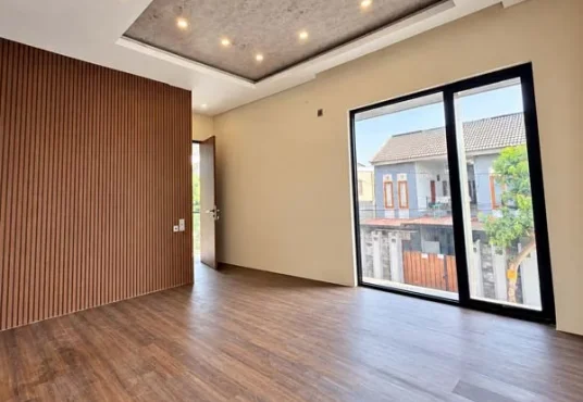 Rumah Mewah Modern 2 lantai dengan private pool di Banyuraden Gamping Sleman
