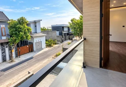 Rumah Mewah Modern 2 lantai dengan private pool di Banyuraden Gamping Sleman