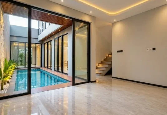 Rumah 2 Lantai Modern Kontemporer Kolam Renang di Kadirojo Purwomartani
