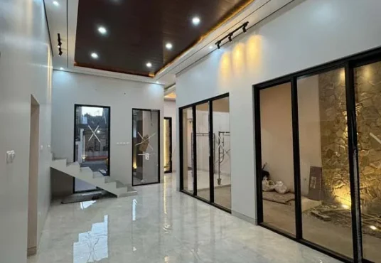 Rumah Mewah 2 Lantai Tropis Kontemporer Modern Di Purwomartani Sleman