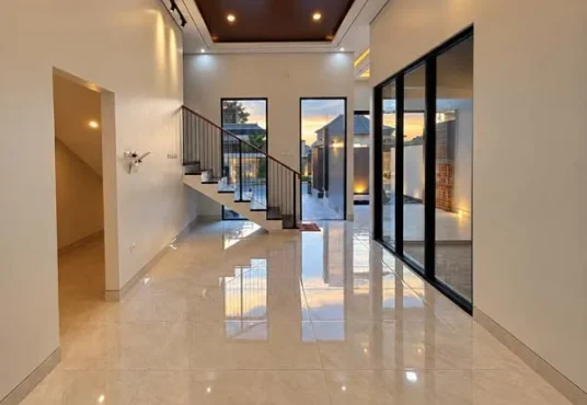 Rumah Mewah 2 Lantai Tropis Kontemporer Modern Di Purwomartani Sleman