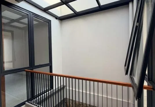 Rumah Mewah 2 Lantai Tropis Kontemporer Modern Di Purwomartani Sleman