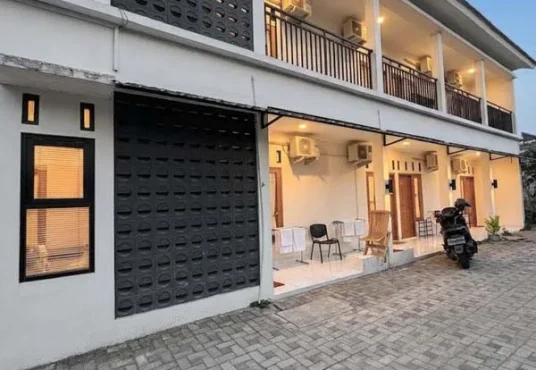 Rumah Induk dan Kos Exclusive Full Furnished 11 Kamar di dekat Jogjabay Wedomartani