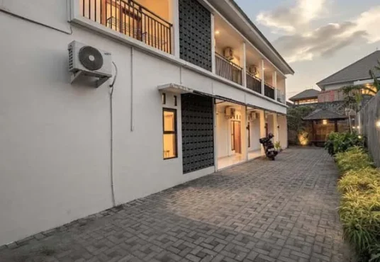 Rumah Induk dan Kos Exclusive Full Furnished 11 Kamar di dekat Jogjabay Wedomartani