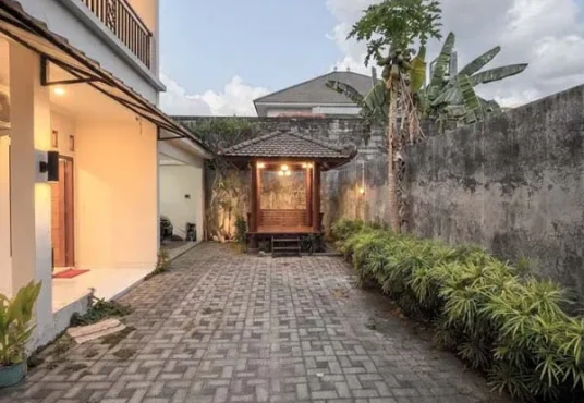 Rumah Induk dan Kos Exclusive Full Furnished 11 Kamar di dekat Jogjabay Wedomartani