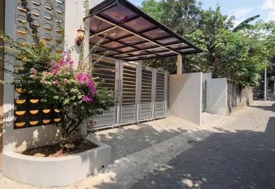 Rumah Induk dan Kos Exclusive Full Furnished 11 Kamar di dekat Jogjabay Wedomartani