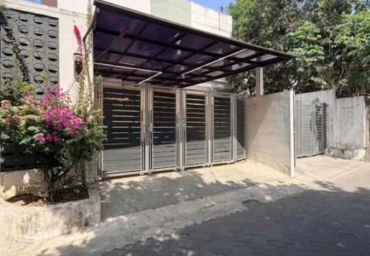Rumah Induk dan Kos Exclusive Full Furnished 11 Kamar di dekat Jogjabay Wedomartani
