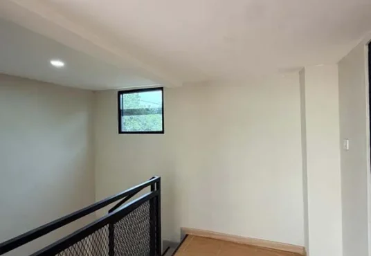 Kost Eksklusif Baru Fresh 16 Kamar Mezzanine Full Furnished Di Plemburan dekat UGM