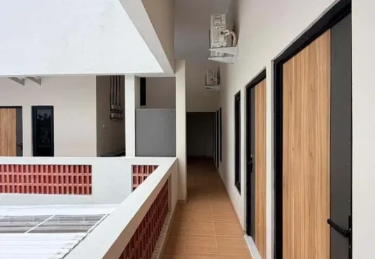 Kost Eksklusif Baru Fresh 16 Kamar Mezzanine Full Furnished Di Plemburan dekat UGM