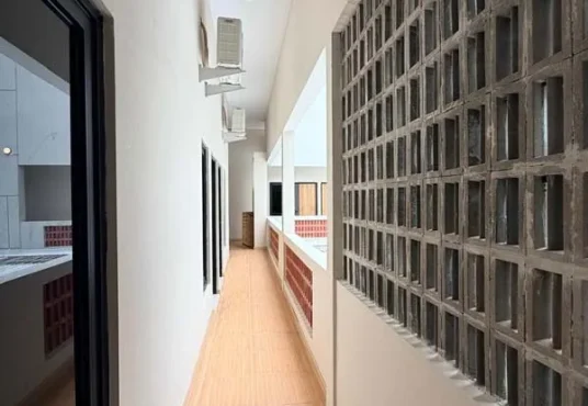 Kost Eksklusif Baru Fresh 16 Kamar Mezzanine Full Furnished Di Plemburan dekat UGM