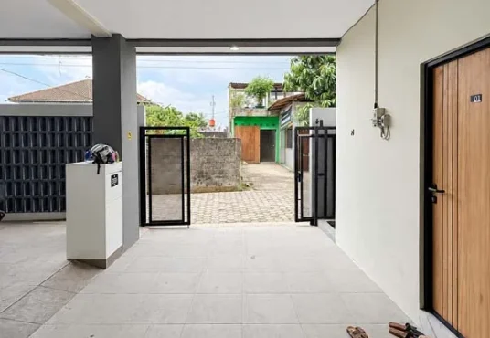 Jual Kost Mewah 2 lantai 11 kamar di Jalan Kaliurang km 12 Ngaglik Sleman Dekat UII