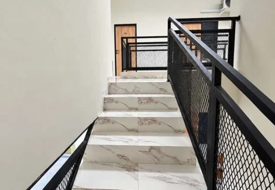 Jual Kost Mewah 2 lantai 11 kamar di Jalan Kaliurang km 12 Ngaglik Sleman Dekat UII