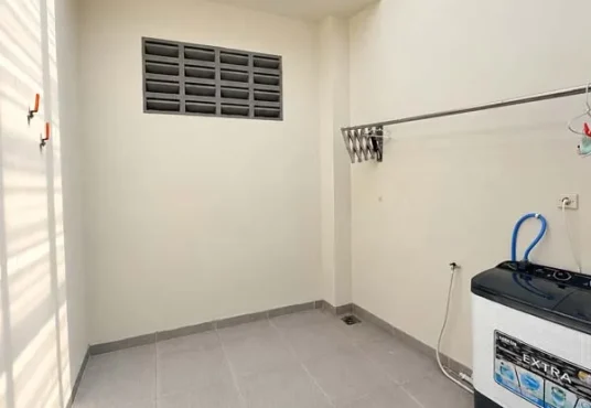 Jual Kost Mewah 2 lantai 11 kamar di Jalan Kaliurang km 12 Ngaglik Sleman Dekat UII